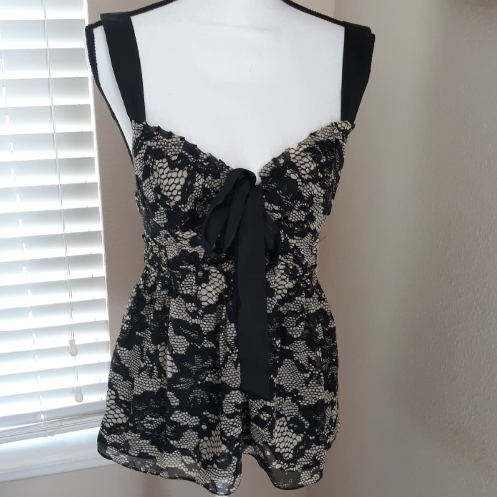 100% Silk Michael Kors black&cream blouse size 4P